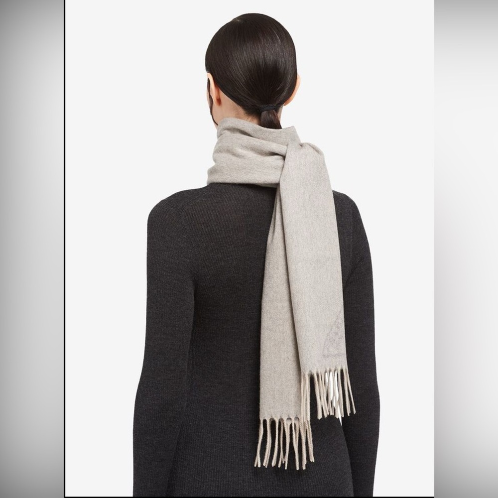 PRADA***100% Cashmere Nude and Gray and Reversible Scarf w/ Fringe***$1820 - Picture 8 of 9